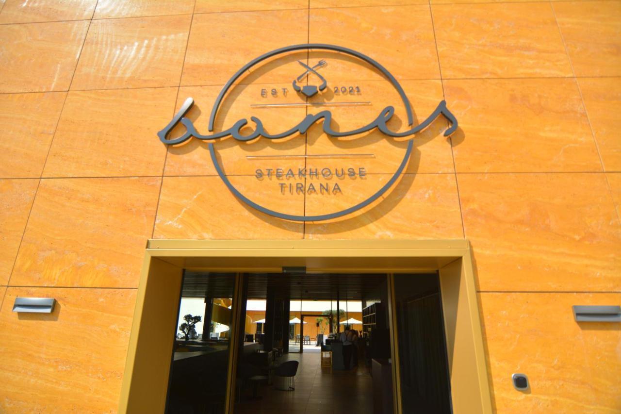 Mk Hotel Tirana Rinas Eksteriør bilde Entrance of the restaurant