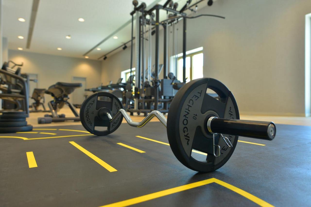 Mk Hotel Tirana Rinas Eksteriør bilde A barbell