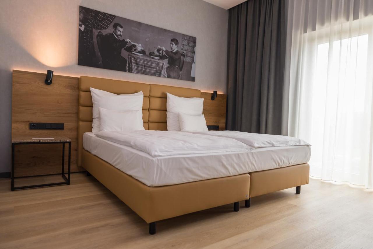 Mk Hotel Tirana Rinas Eksteriør bilde